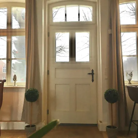 Zum Alten Burgsitz Apartament *