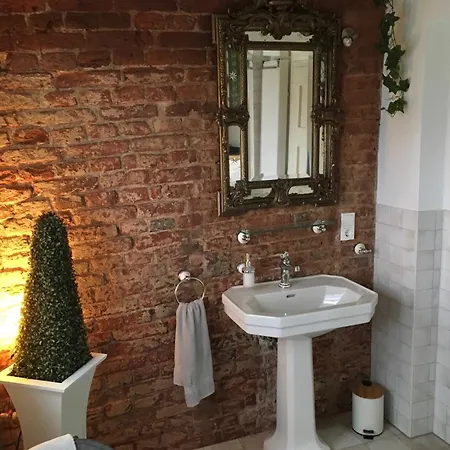 Zum Alten Burgsitz Apartment *